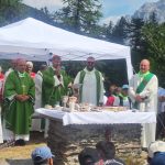 Il card. Repole alla Messa in Valle Stretta, 18 luglio 2026 (foto: Di Lullo)
